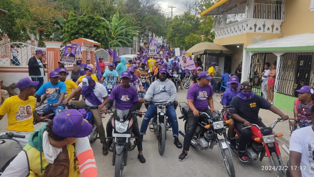 Candidato a la Alcaldía PLD Carlos Garcia encabeza nutrido mano a mano en Pueblo Nuevo