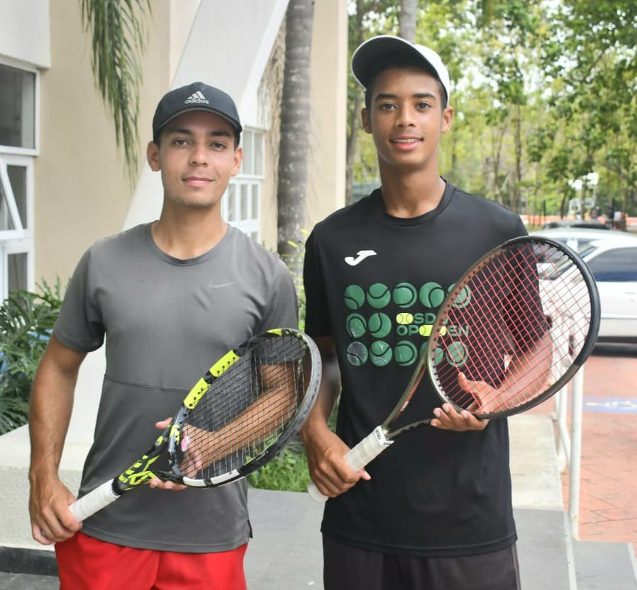 Jossting Cruz y Giancarlo Rosario