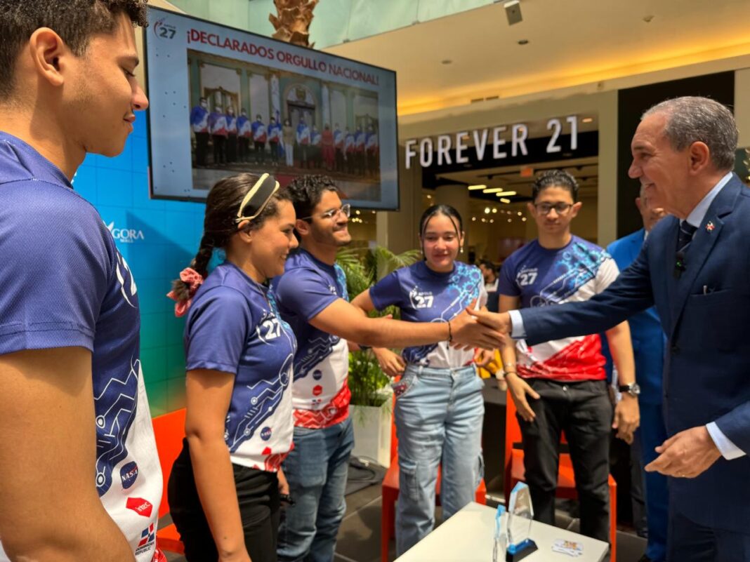 Ministro del MESCyT llama a los jóvenes a innovar para contribuir al desarrollo educativo de RD