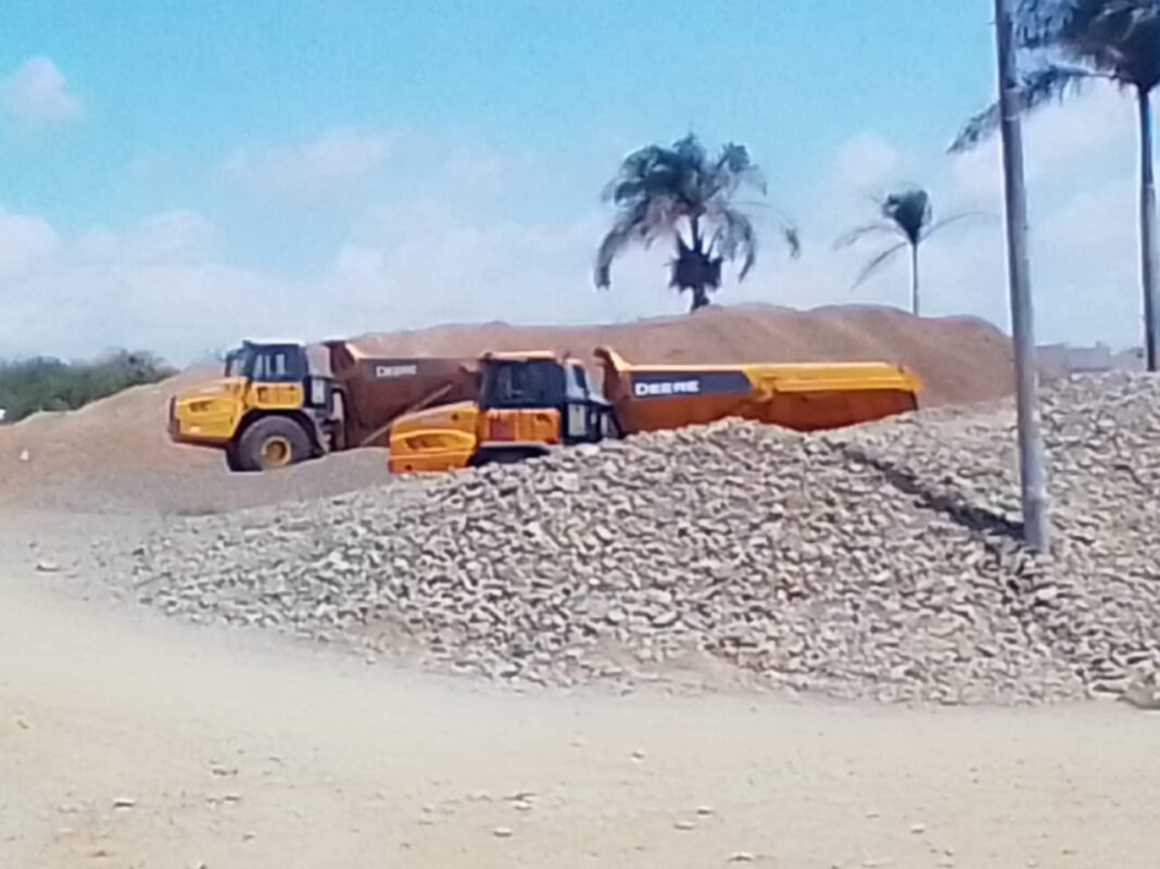 Proedemaren paraliza actividades ilícitas de tres granceras que explotan las arenas en Manoguayabo