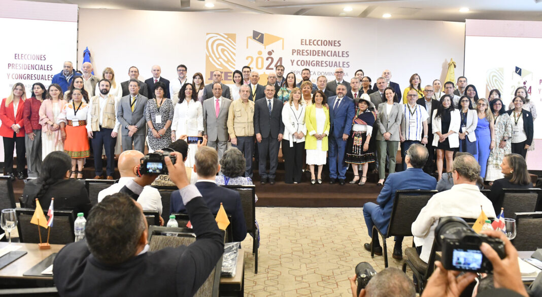 JCE oficializa la observación electoral internacional de cara a las elecciones presidenciales y congresuales con un ciclo de conferencias