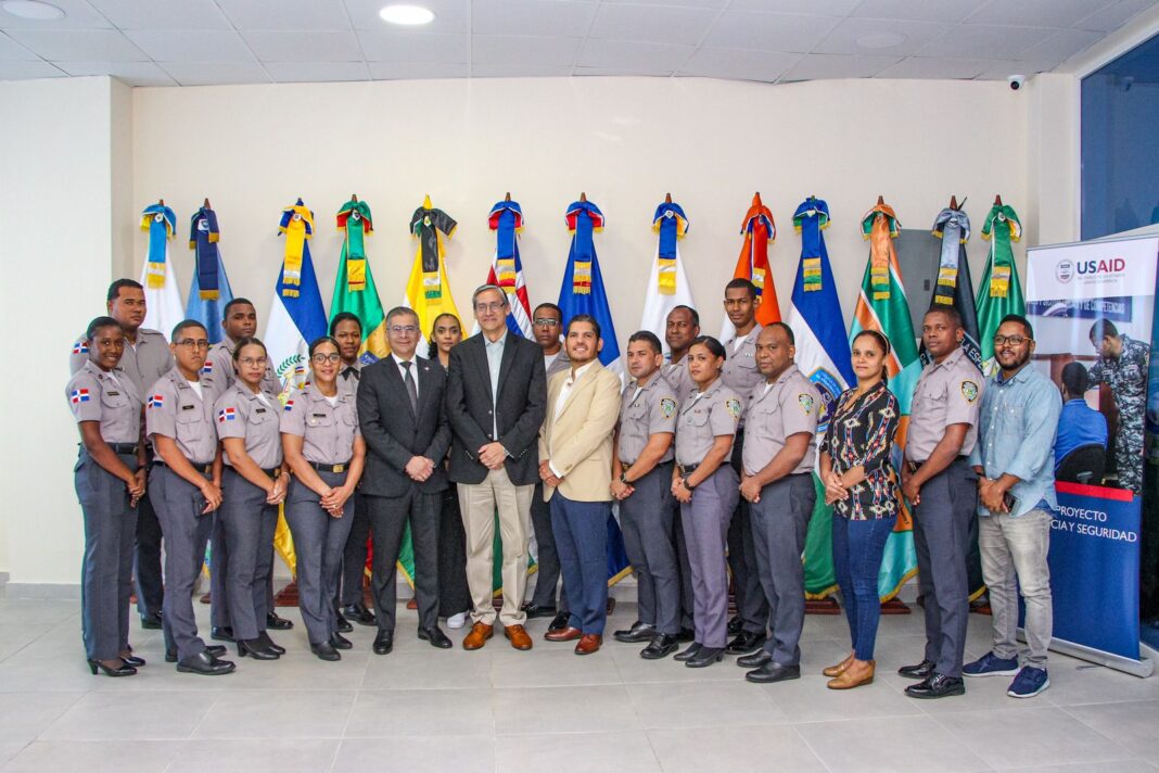 Policías de DEAMVI y DADD se capacitan en Taller práctico de análisis criminal IPES