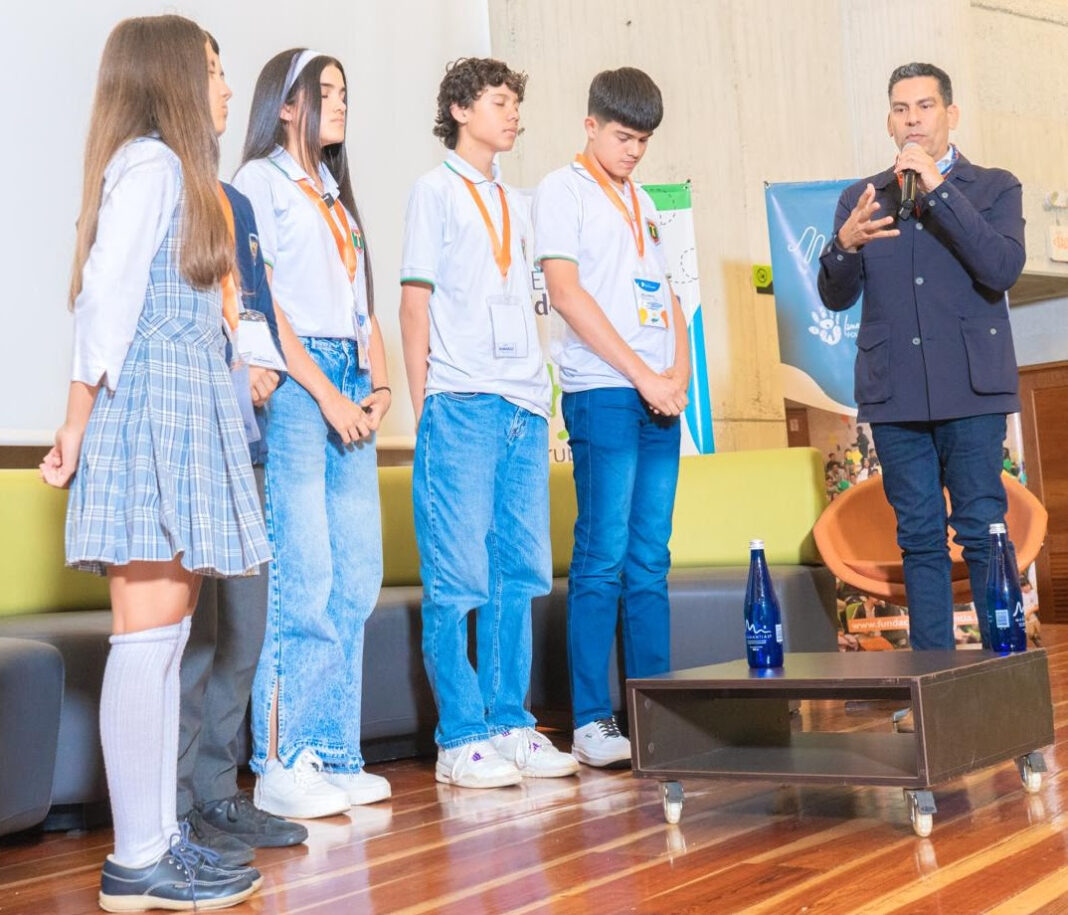 Programa de inteligencia emocional “El Vuelo de la Cometa” promueve cultura de paz y no violencia en Colombia