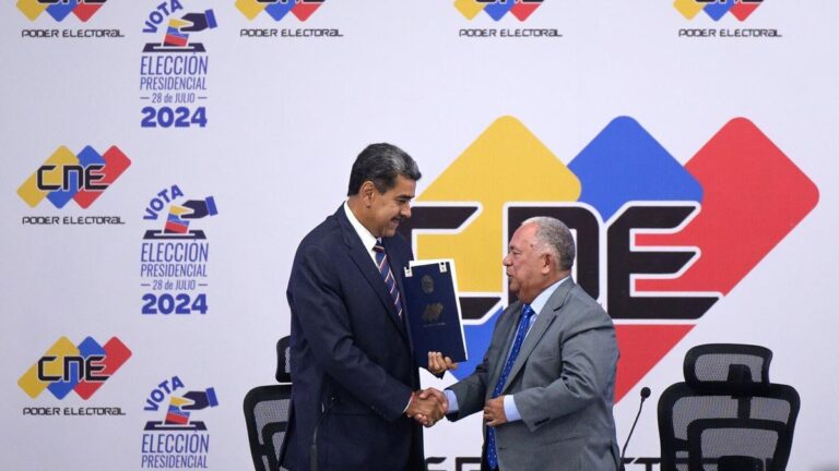 Grupos de izquierda dominicanos reconoce triunfo de maduro en Venezuela