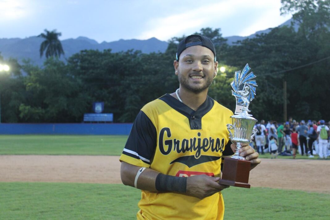Ricardo Céspedes, toletero de los Granjeros de Moca, MVP de la Final pasada
