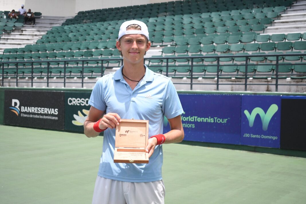Sander Sivertsen, campeón de sencillos Copa Flamenco