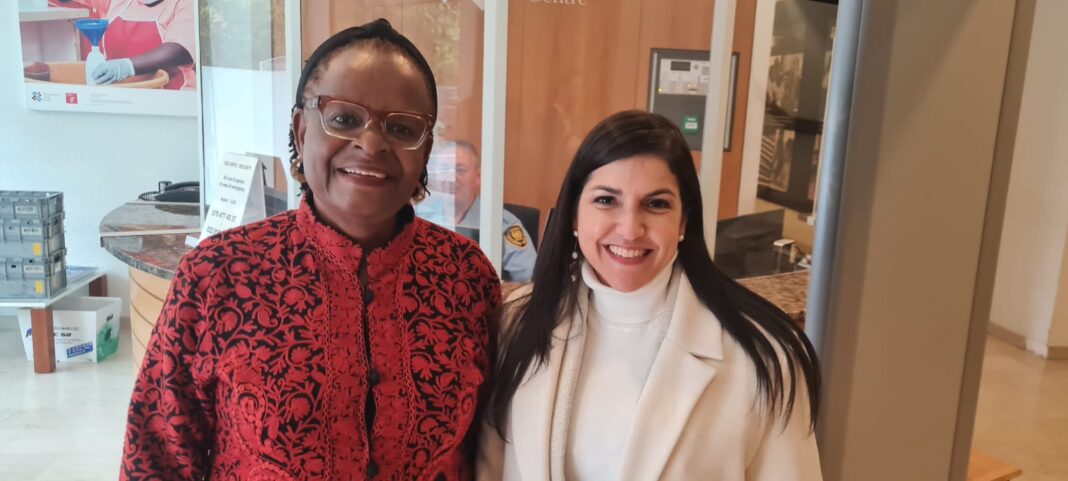 Dorothy Tembo, directora ejecutiva adjunta del ITC, Biviana Riveiro Disla, directora ejecutiva de Prodominicana