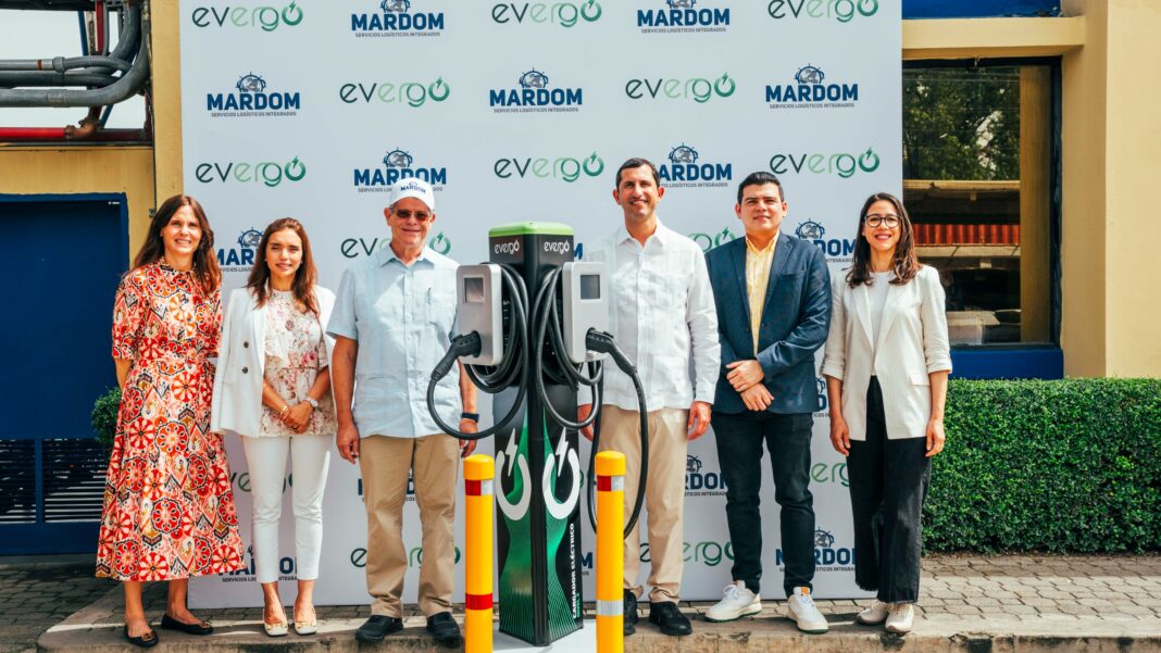 La estación, primera en toda la zona logística de Haina, cuenta con un cargador nivel 2 con capacidad para dos vehículos simultáneos