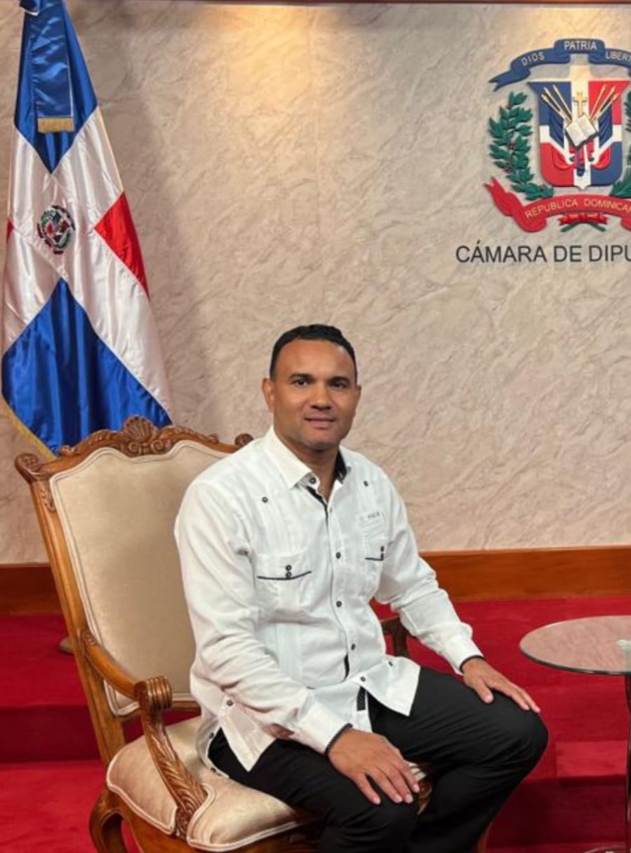 Lic Carlos Sierra
