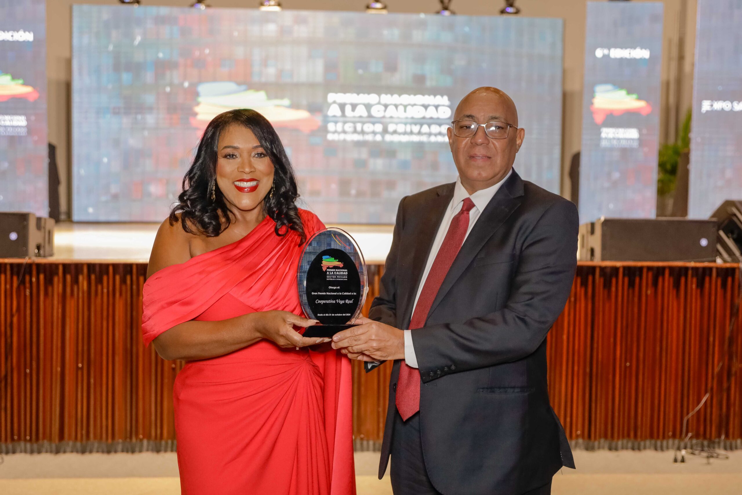 Cooperativa Vega Real es reconocida con el máximo galardón del Premio Nacional a la Calidad del sector empresarial