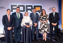 BHD recibe reconocimiento de ASONAHORES por transacción del año