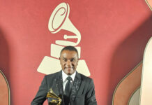 “Señores, el bolero está vivito y coleando”, afirma El Canario tras ganar el Latin Grammy