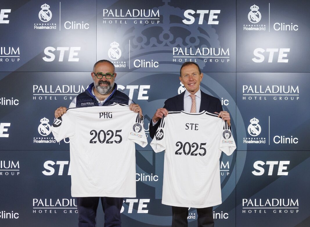 Sergio Zertuche, Chief Sales & Marketing Officer Palladium Hotel Group y Emilio Butragueño, director de Relaciones Institucionales del Real Madrid