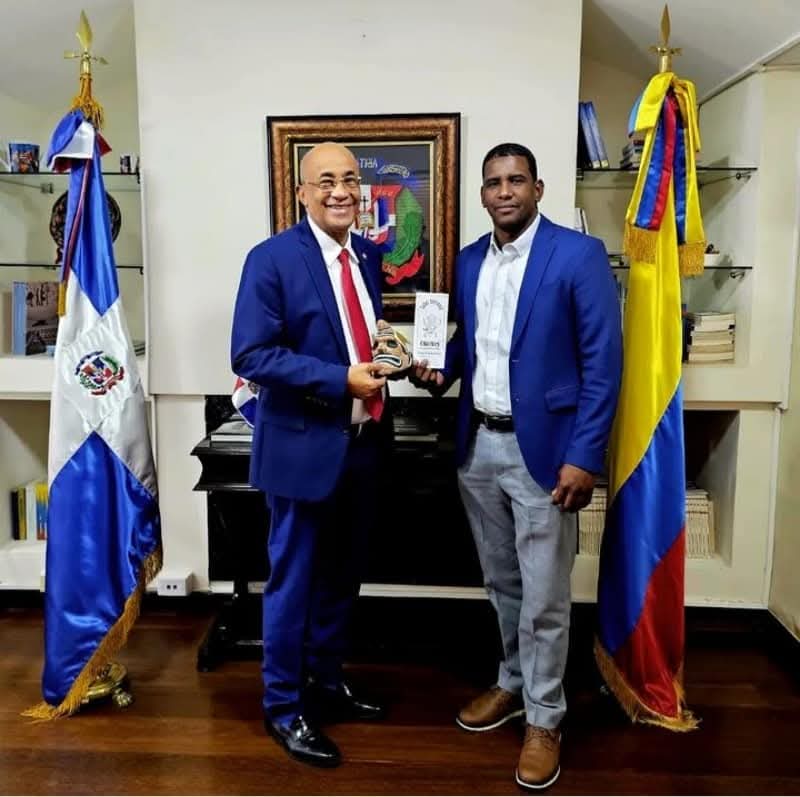 Dirigente artesanal elogia calidad internacional de la artesanía dominicana