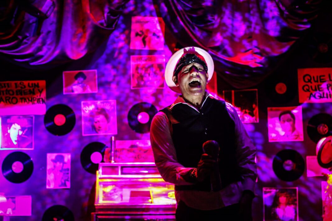 “Cambumbo” celebra su quinto aniversario dos funciones exclusivas en el bar del Teatro Nacional