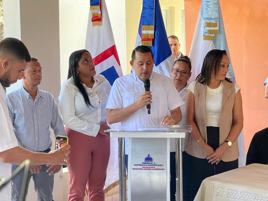 IAD y UTECT lanzan programa titulación en beneficio varias comunidades de Monseñor Nouel