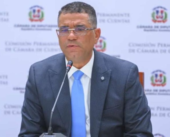 Egresados RD en área de finanzas reiteran profesionalidad y transparencia aspirante CC