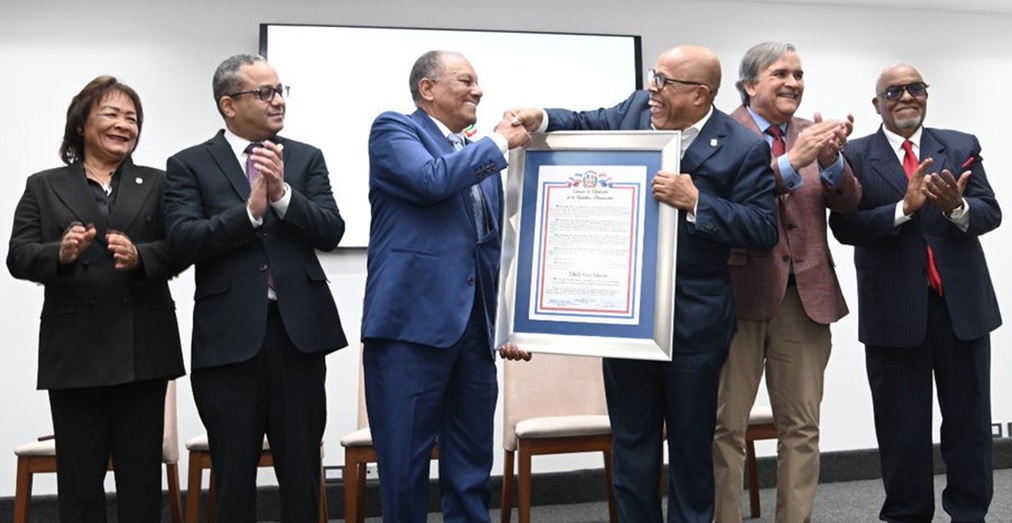 Dominicanos NY valoran reconocimiento de Cámara de Diputados a Cruz Eduardo