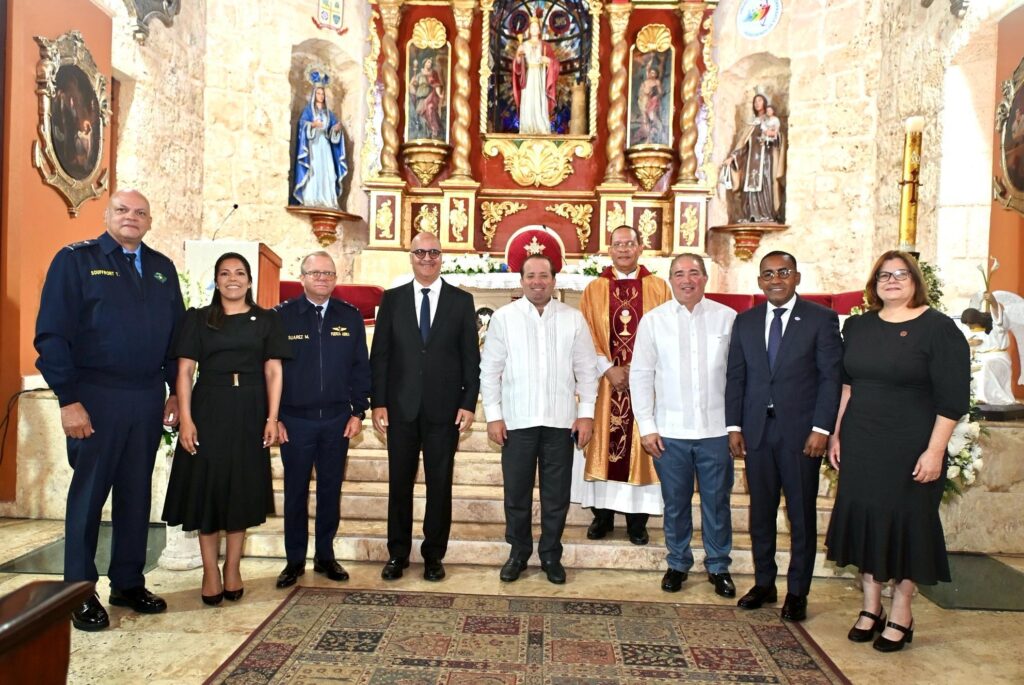 La imagen actual no tiene texto alternativo. El nombre del archivo es: IDAC-celebra-70-aniversario-siendo-una-institucion-solida-establecida-y-reconocida-internacionalmente.jpg