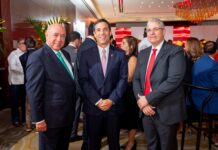 Scotiabank comparte con un grupo de clientes en Santo Domingo