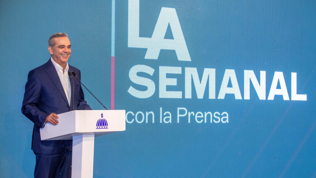 Luis Abinader en La Semanal