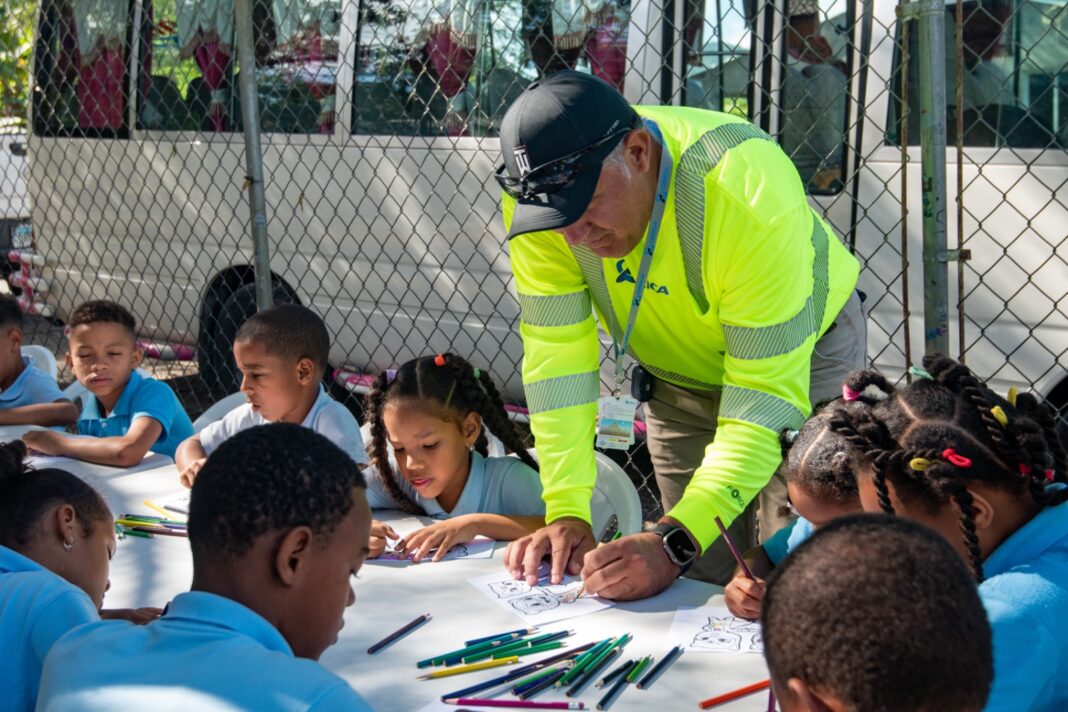 Orica fomenta la pasión por la lectura en comunidades rurales de la República Dominicana a través de “Mi Propia Biblioteca” de DREAM Project