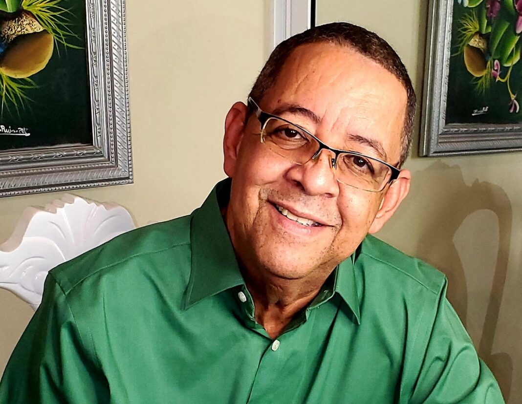 Lic. David R. Lorenzo