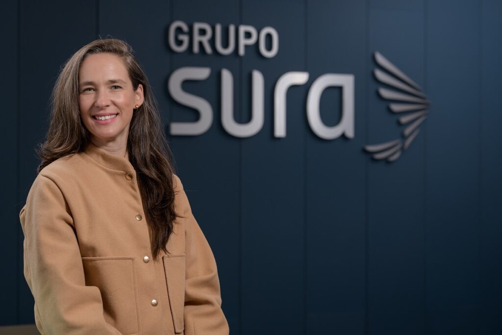La imagen actual no tiene texto alternativo. El nombre del archivo es: Maria-Mercedes-Barrera-Gerente-de-Ciudadania-Corporativa-Grupo-SURA.jpeg