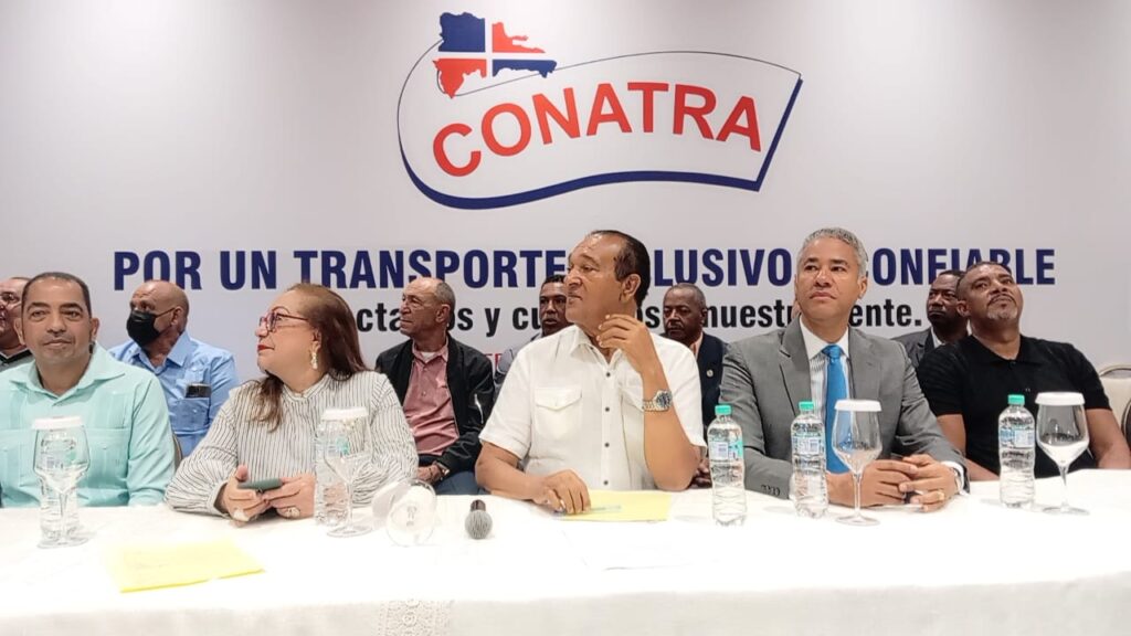 La imagen actual no tiene texto alternativo. El nombre del archivo es: Conatra-reclama-del-gobierno-incluir-a-los-verdaderos-operadores-sistema-transporte-de-Santiago-Antonio-Marte.jpeg