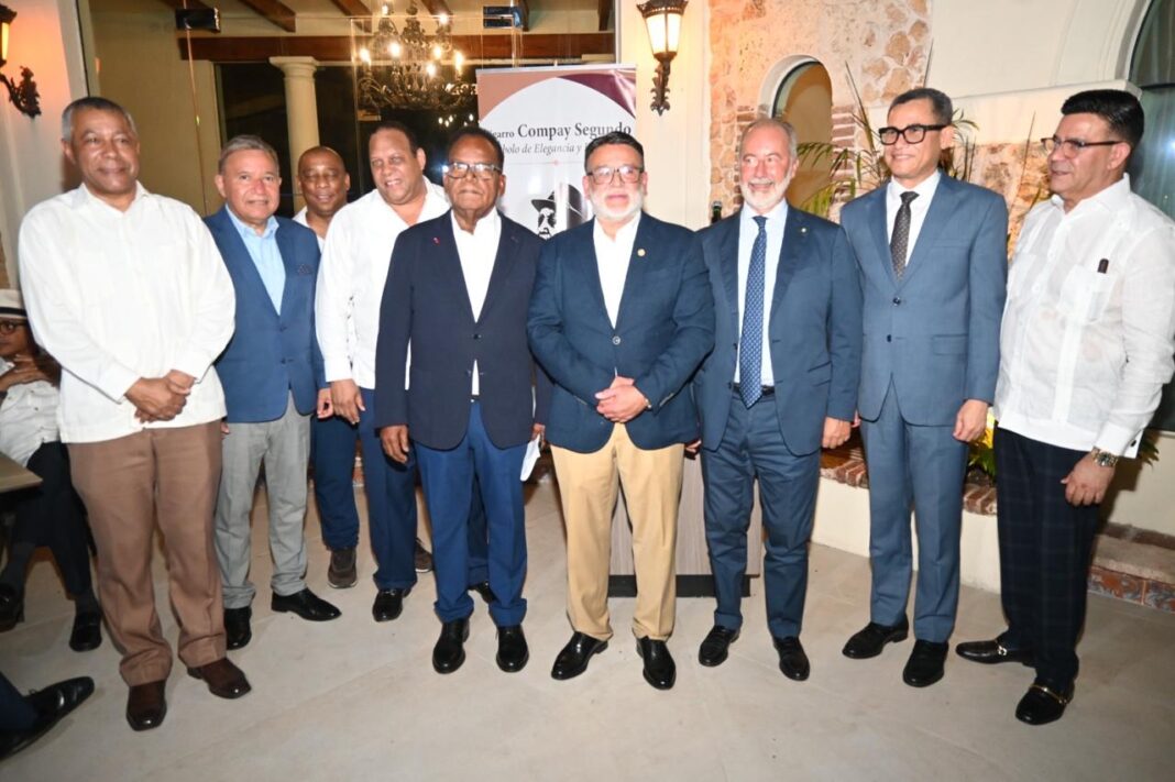 Raymond Ulloa, Gregory Caimares, Salvador Repilado, hijo de Compay Segundo, Iván García, presidente del Grupo Empresarial García