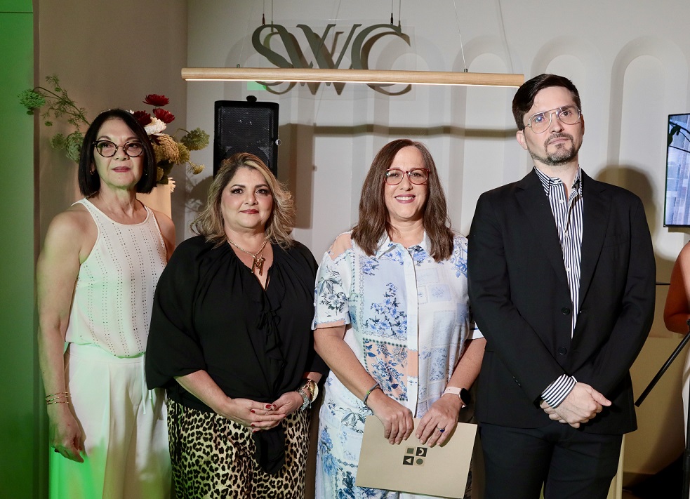 Esther Wong, Monica Báez, Luis Geraldino y Patricia Liranzo