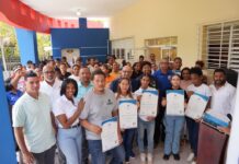 Centros Tecnológicos Comunitarios impulsan la transformación digital en Duvergé con jornada “Frontera Digital”