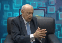 Rafael Alburquerque llama a retomar diálogo sobre reforma laboral y advierte de retos por la inteligencia artificial