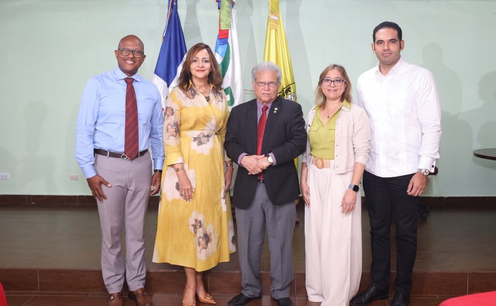 La imagen actual no tiene texto alternativo. El nombre del archivo es: Luis-Pena-Nunez-Josefina-Gonzalez-Waldo-Ariel-Suero-Jenny-Virginia-Kranwinkel-Alberto-Mencia.jpg