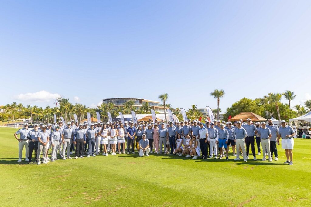 La imagen actual no tiene texto alternativo. El nombre del archivo es: Mais-de-200-jugadores-participaron-en-el-ABA-Golf-Cup.jpeg