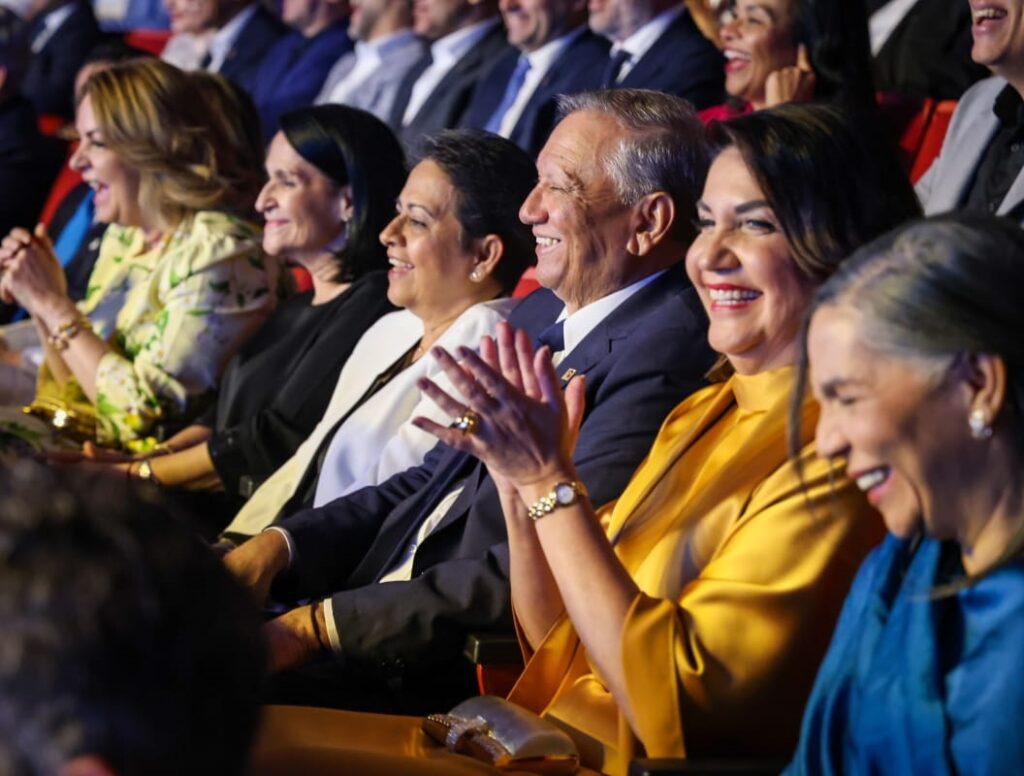 La imagen actual no tiene texto alternativo. El nombre del archivo es: Banreservas-reconoce-trayectoria-colaboradores.jpg