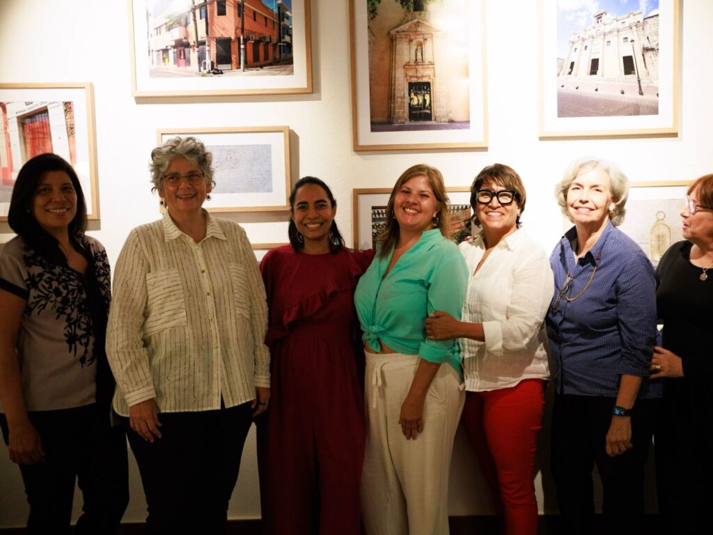 La imagen actual no tiene texto alternativo. El nombre del archivo es: Dos-Calles-Espacio-Creativo-presento-Encuentro-Taller-con-las-artistas-visuales.jpeg