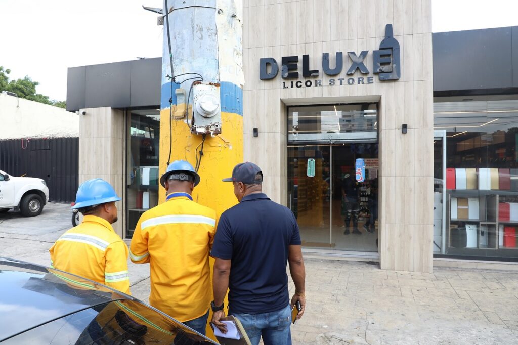 La imagen actual no tiene texto alternativo. El nombre del archivo es: Edeeste-y-Pgase-detectan-fraude-electrico-millonario-en-la-ZO.jpg