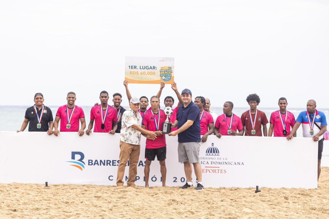Galaxticos Sur-Este se corona campeón de Puerto Plata Beach Soccer Cup 2025