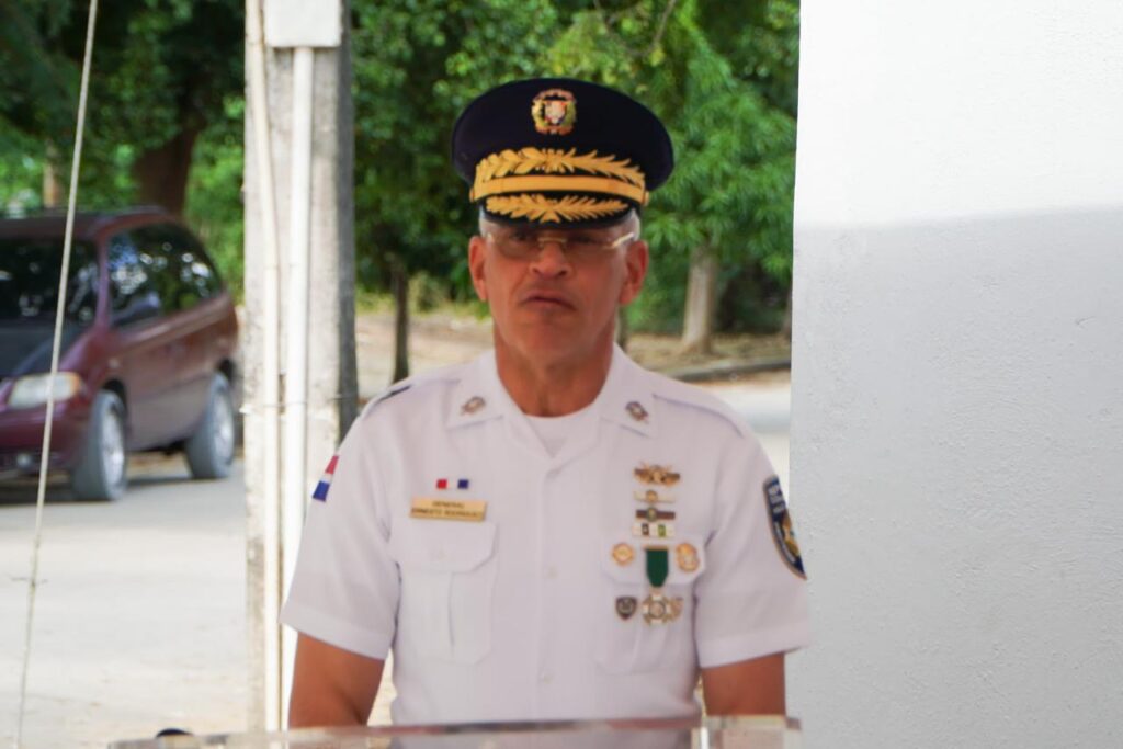 La imagen actual no tiene texto alternativo. El nombre del archivo es: General-Ernesto-Rodriguez-Director-de-Prevencion-de-la-Policia-Nacional.jpg