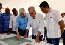 Presidente Abinader anuncia soluciones a problemas de alcantarillado, agua potable y electricidad en Higüey