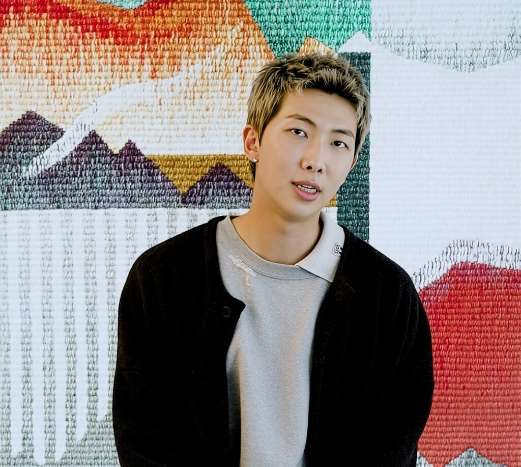 La imagen actual no tiene texto alternativo. El nombre del archivo es: RM-de-BTS.jpg