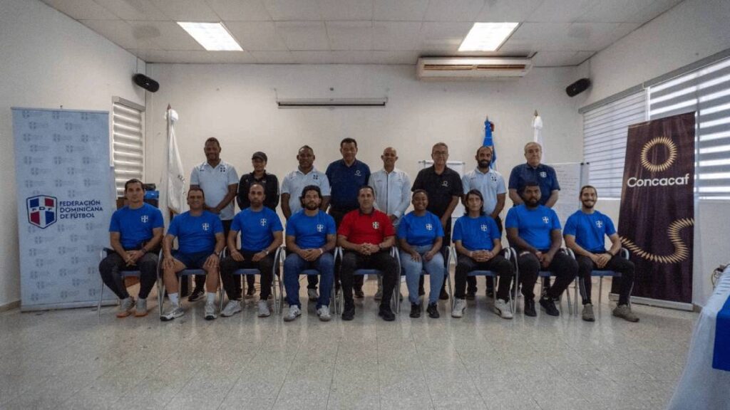 La imagen actual no tiene texto alternativo. El nombre del archivo es: FDF-ingresa-oficialmente-a-la-Convencion-de-Entrenadores-de-Concacaf-en-nivel-B.jpg