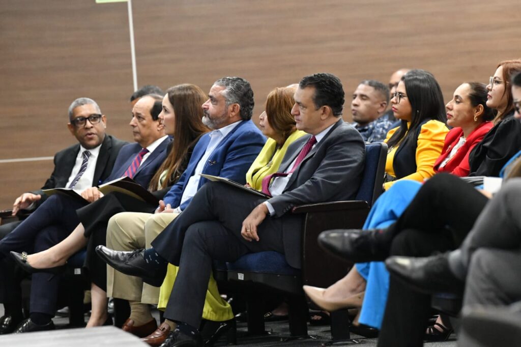 La imagen actual no tiene texto alternativo. El nombre del archivo es: JCE-se-acredita-como-Autoridad-Certificadora-de-firma-digital-para-la-nueva-cedula.jpeg