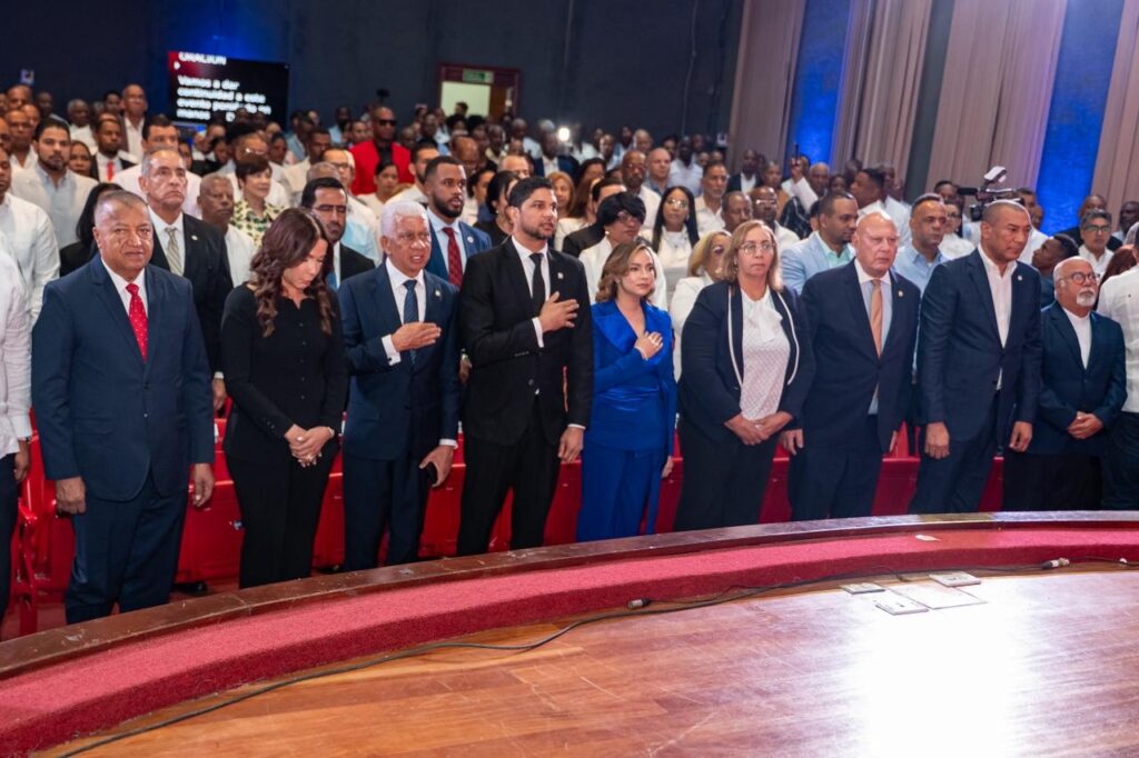 La imagen actual no tiene texto alternativo. El nombre del archivo es: Senador-Gustavo-Lara-rinde-cuentas-y-destaca-agenda-legislativa-orientada-desarrollo-integral-de-San-Cristobal.jpeg