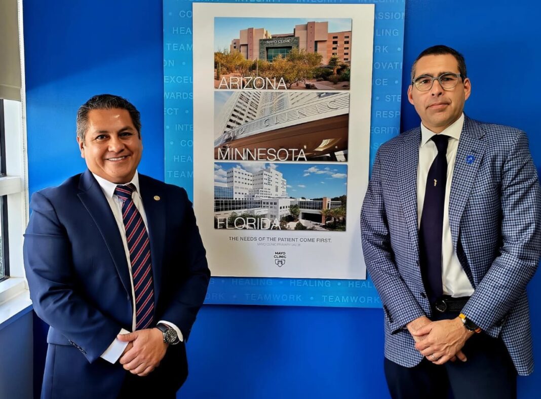Mayo Clinic abre una oficina de información para pacientes en las Islas Caimán