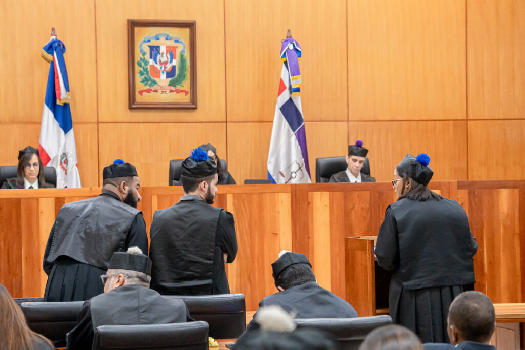 La imagen actual no tiene texto alternativo. El nombre del archivo es: Ministerio-Publico-solicita-penas-de-hasta-20-anos-de-prision-para-procesados-por-corrupcion-en-operaciones-Coral-y-Coral-5G.jpg