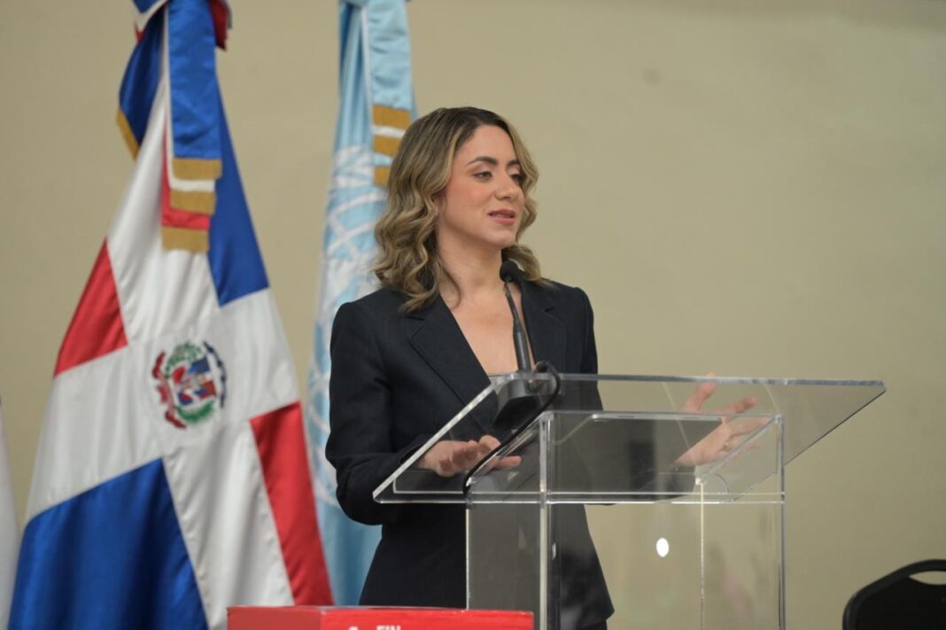 Ministra de la Mujer, Gloria Reyes, encabezó cierre de Consulta Nacional