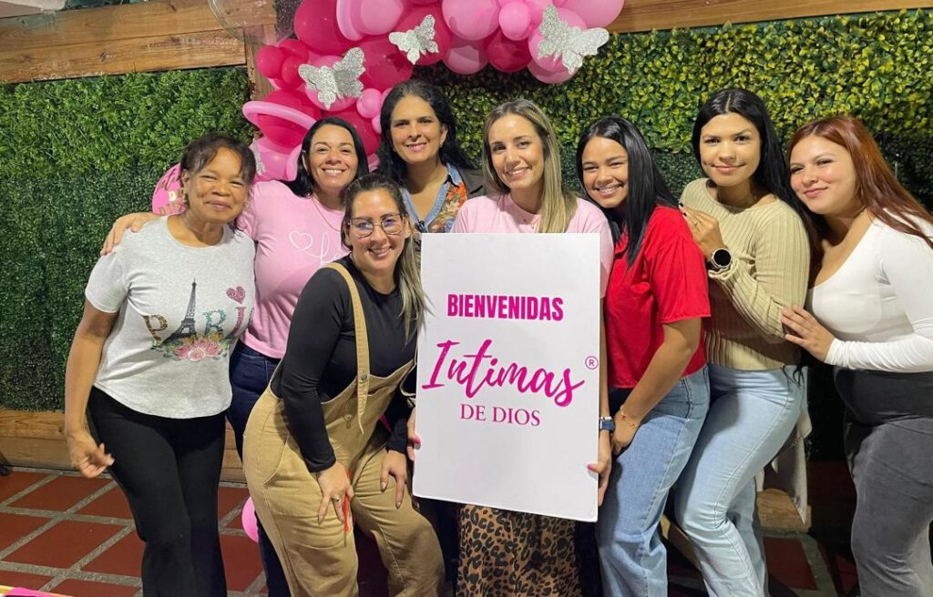 La imagen actual no tiene texto alternativo. El nombre del archivo es: Movimiento-internacional-Intimas-de-Dios-continua-su-exitosa-labor-restauradora.jpeg