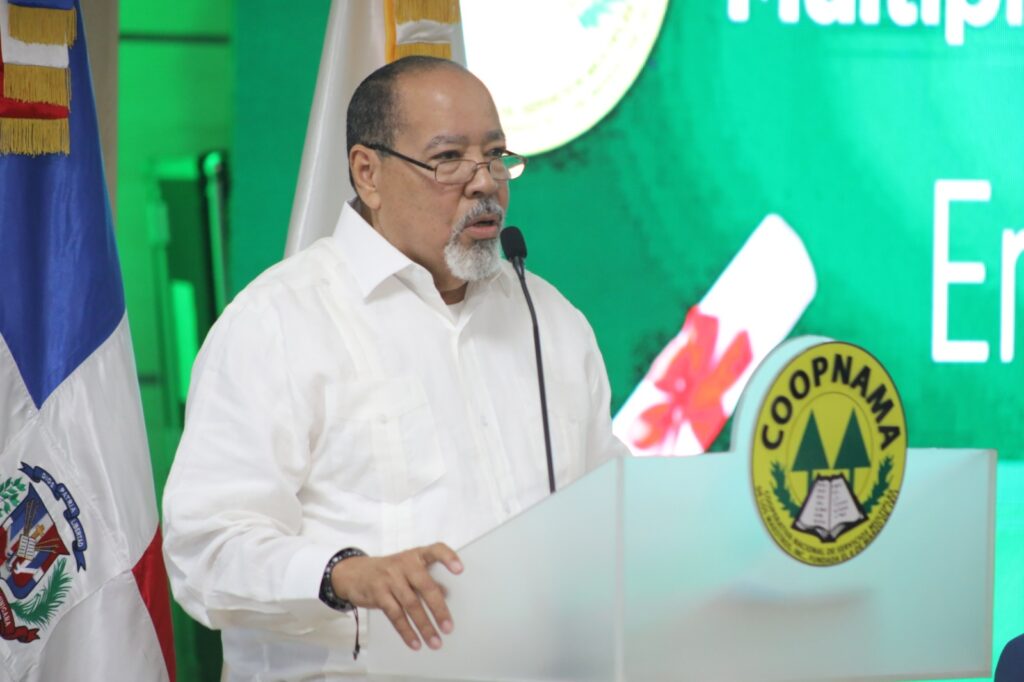 La imagen actual no tiene texto alternativo. El nombre del archivo es: COOPNAMA-entrega-425-becas-a-hijos-de-socios.jpeg